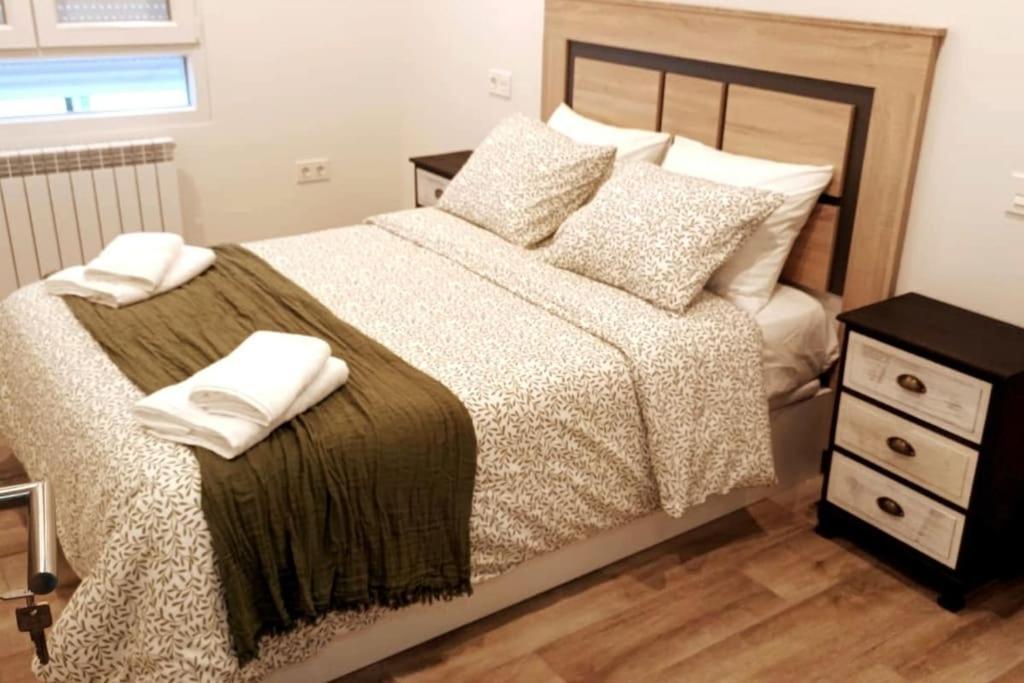 Adoracte 4 Mieres Apartamentos Bagian luar foto