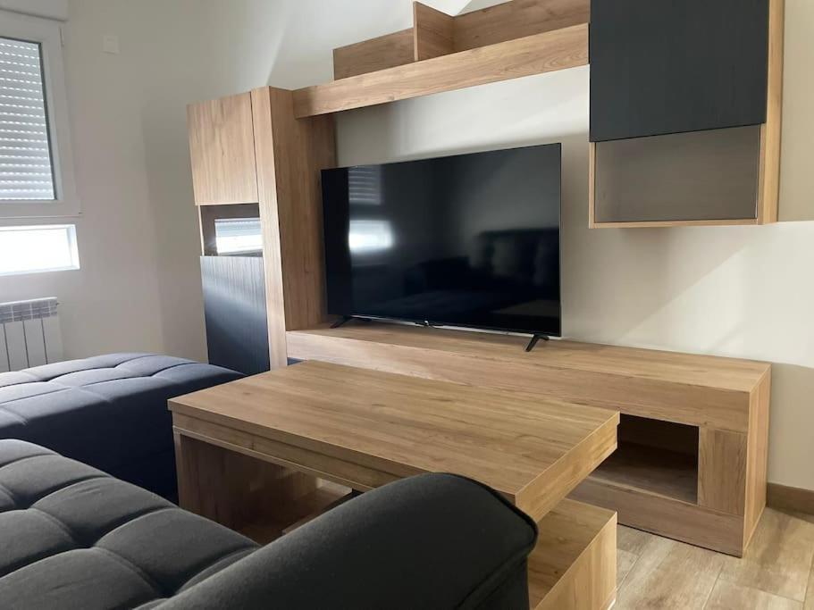Adoracte 4 Mieres Apartamentos Bagian luar foto